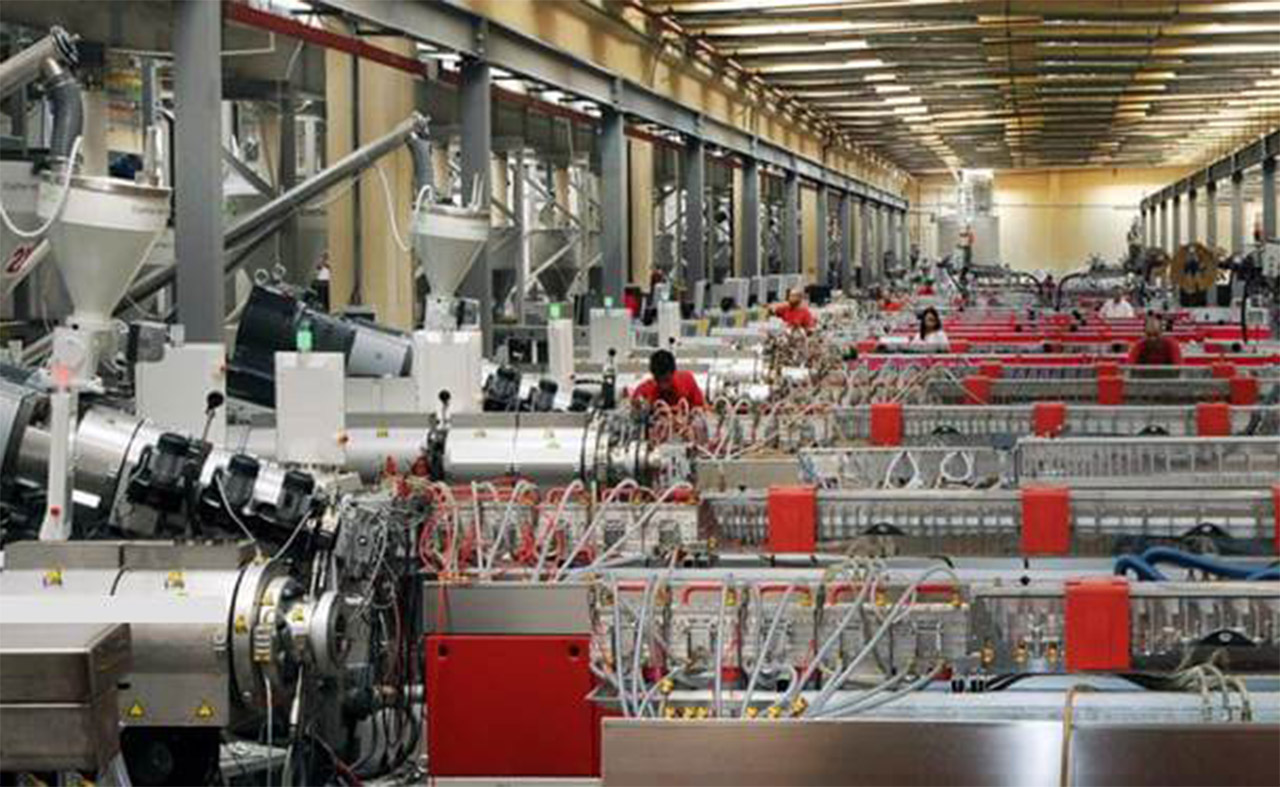 Kunststoffextruder | Extrusionslinien - Greiner Extrusion Kunststoffextruder | Extrusionslinien - Greiner Extrusion